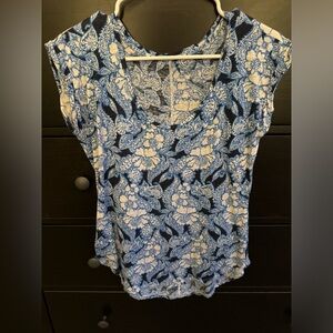 Floral scoop neck top